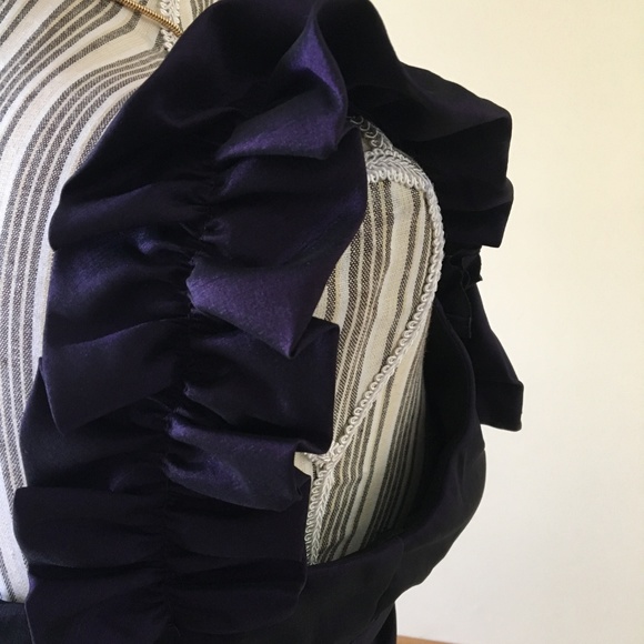 Xscape Runched Rose Bodycon Dress Size 4 - Picture 5 of 10